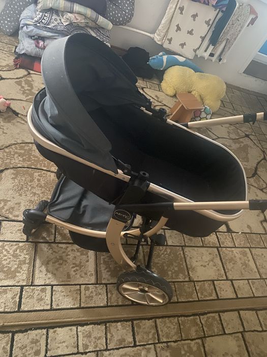 Коляска хорошая