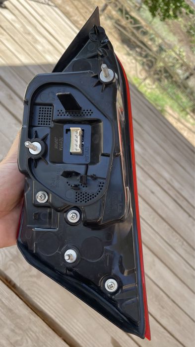 Фонари на Камри 70