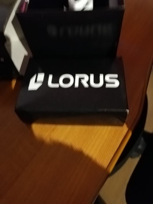 Ceas de mână dama lorus. Nou.
