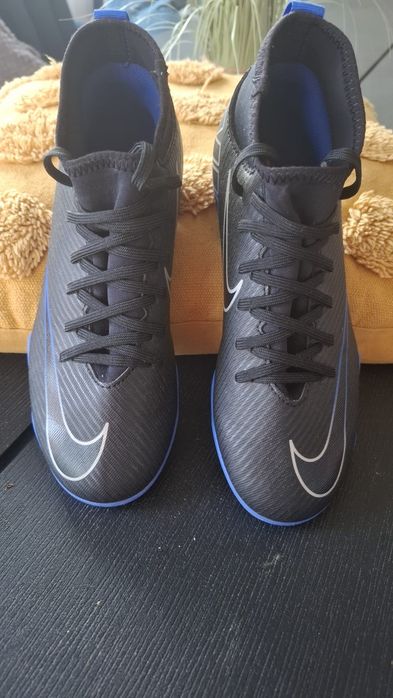 Ghete Fotbal Nike noi