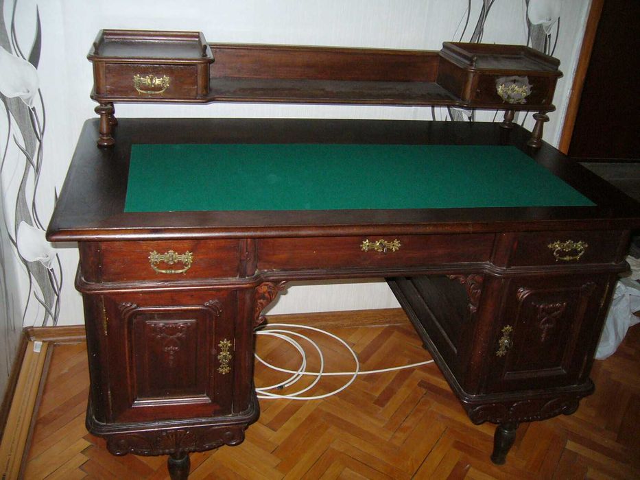 Реставрация на Старинни Мебели