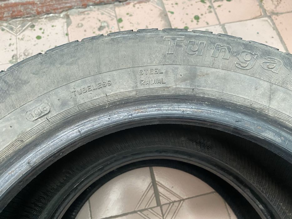 Продам комплект летних шин