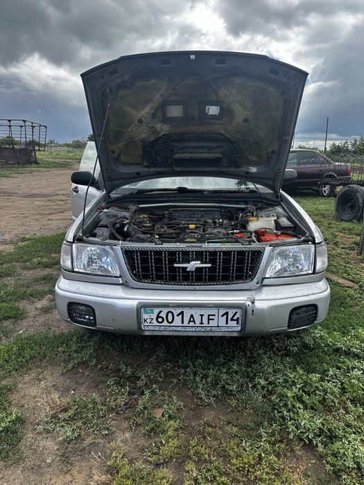 Продам машину Субару