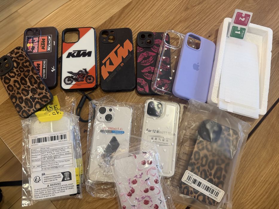 Продавам  калъфи и протектори за iphone 13 mini