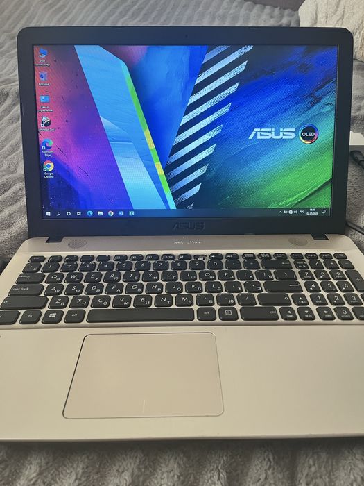 Asus продаю, состояние бодрое