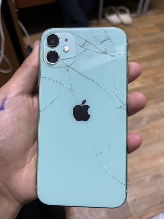 Iphone 11 продам