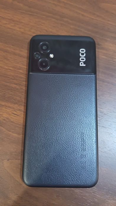 Продам телефон Poco M5