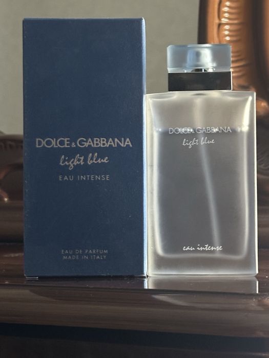 DG light blue intense