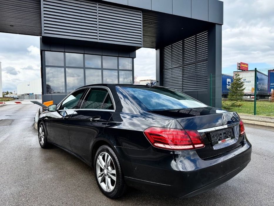 Mercedes-Benz E-Class (W212) – Безупречно състояние