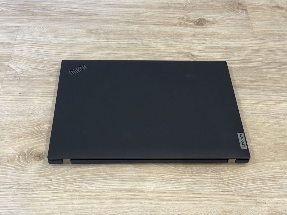 14’Full HD+IPS Touchscreen/Ryzen 5 PRO 6650u/Lenovo Thinkpad T14 Gen3/32GB LPDDR5 6400Mhz/512GB SSD/Radeon 4GB