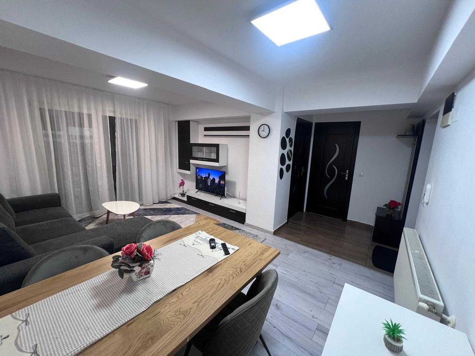 Proprietar ofer spre închiriere apartament cu 2 camere – Bacău, Str. Vadul Bistriței nr. 4, Sc. A