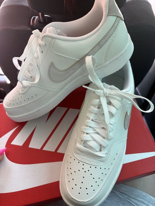 Чисто нови оригинални обувки Nike