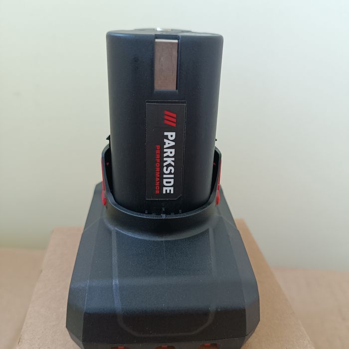 12V/2,5 Ah и 5 Ah - Батерия и зарядно Parkside/Парксайд Performance