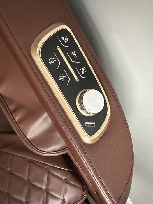 Массажное кресло