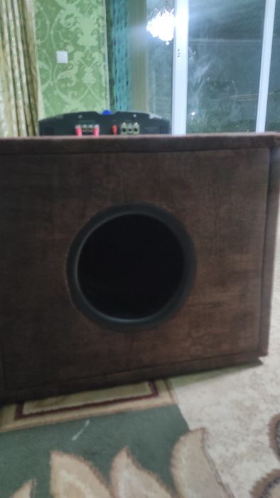 Продам сабвуфер в хорошем состояние