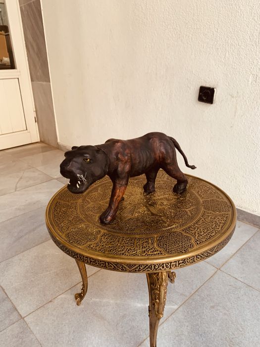 Винтидж кожена фигура от средата на 20 век