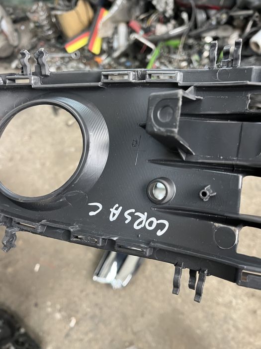 Решетка Opel Corsa C