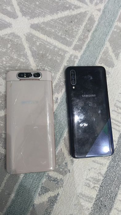 Продается 3телефона