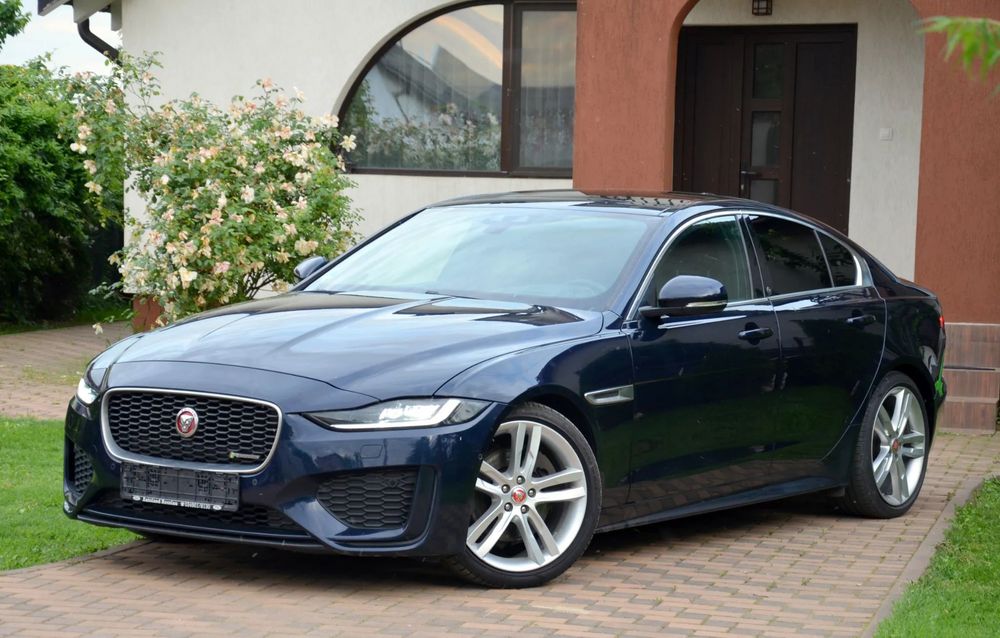 Jaguar XE R-Sport,Trapa,Head Up display,Camere 360grade,scaune,volan incalzite,