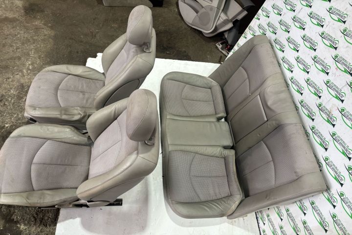 Scaun fata stanga dreapta bancheta cu spatar Mercedes-Benz E-Class W2