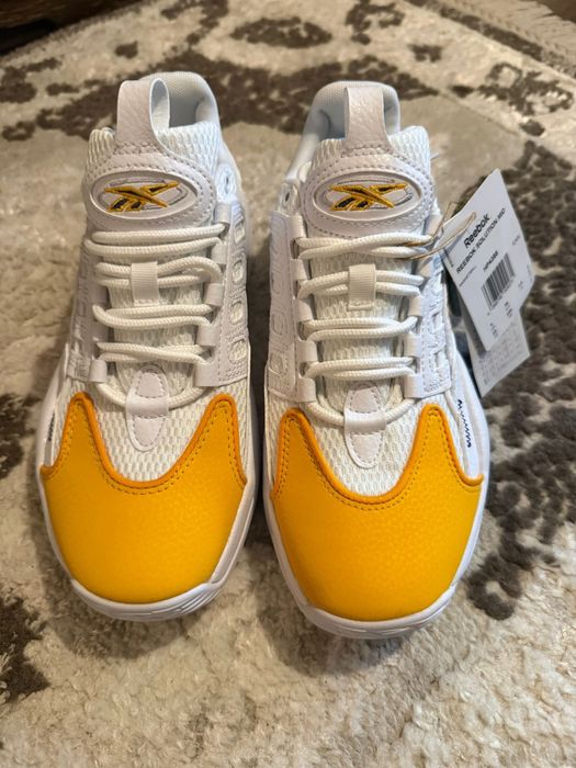 Reebok маратонки новй, розмер 35