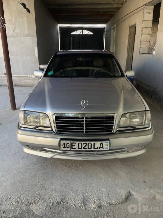 Mercedes-Benz w202