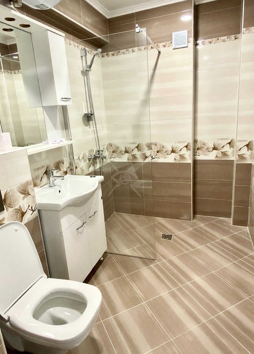 Дава се под наем Двустаен апартамент в Пловдив, Център - 60 кв.м за 320 € - Снимка #3