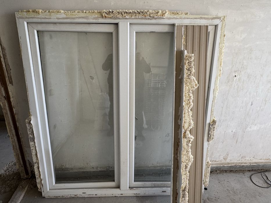 Продам окна комнатные  стеклопакетеые