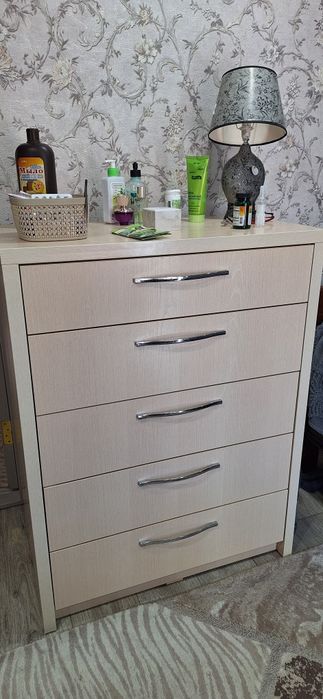 Продам комод лдсп