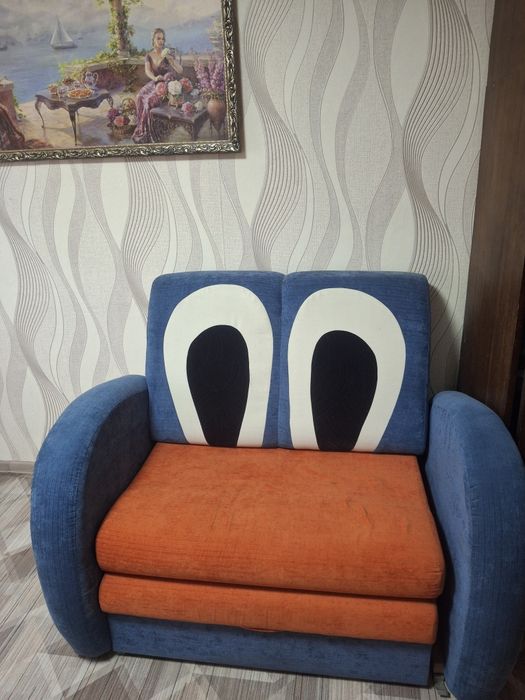 Диванчик детский