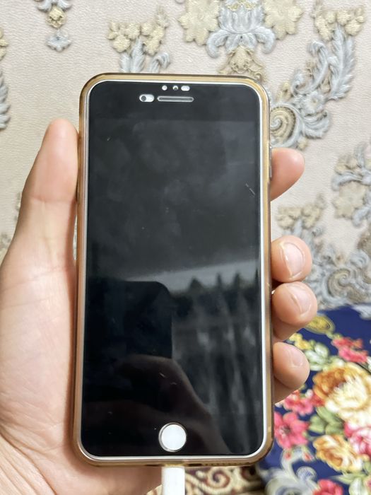 iPhone 8 Plus айфон