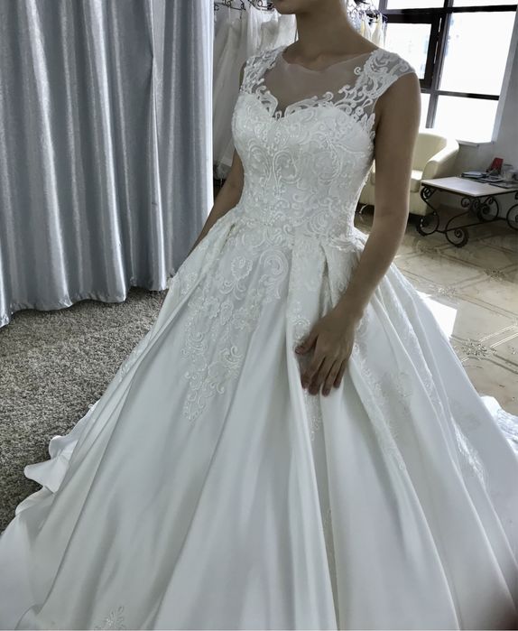 Продам свадебное платье