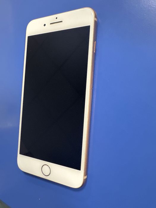 Vând telefon IPhone 8 Plus 64GB