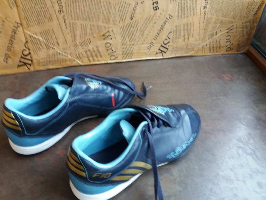 футболни стоножки,маратонки,кецове,спортни обувкиAdidas,адидас,38,5