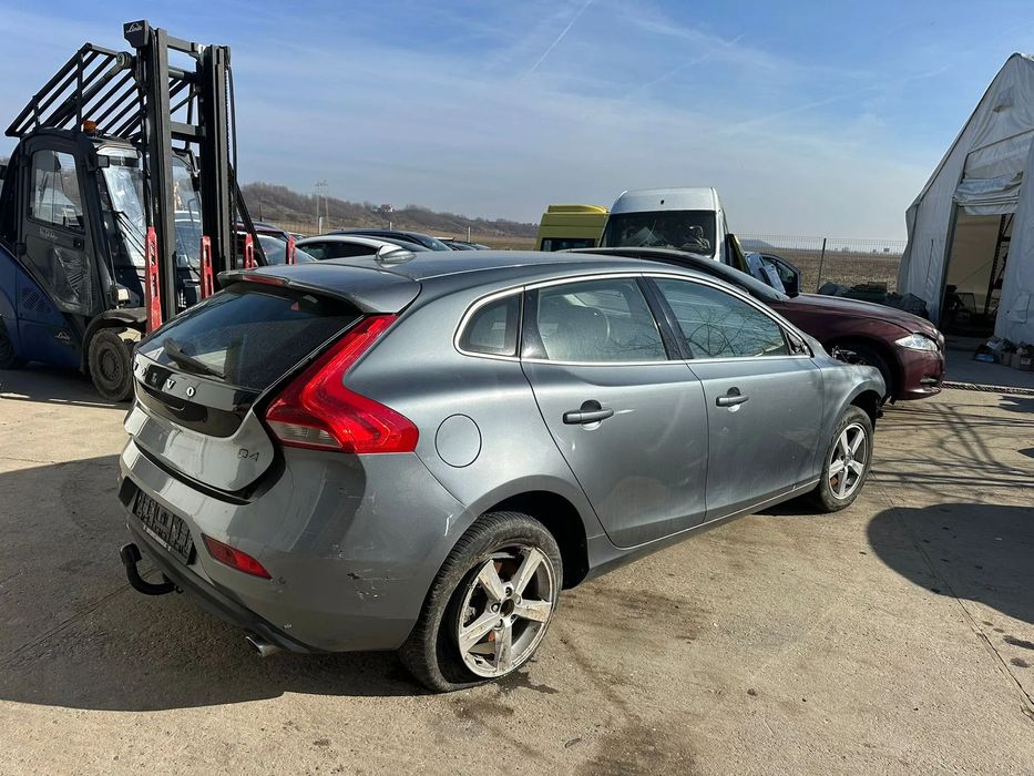 Dezmembrari Volvo V40 2014 / 2.0Diesel