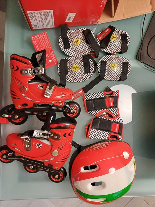 Нови оригинални детски ролери Ферари р.29-32 в комплект