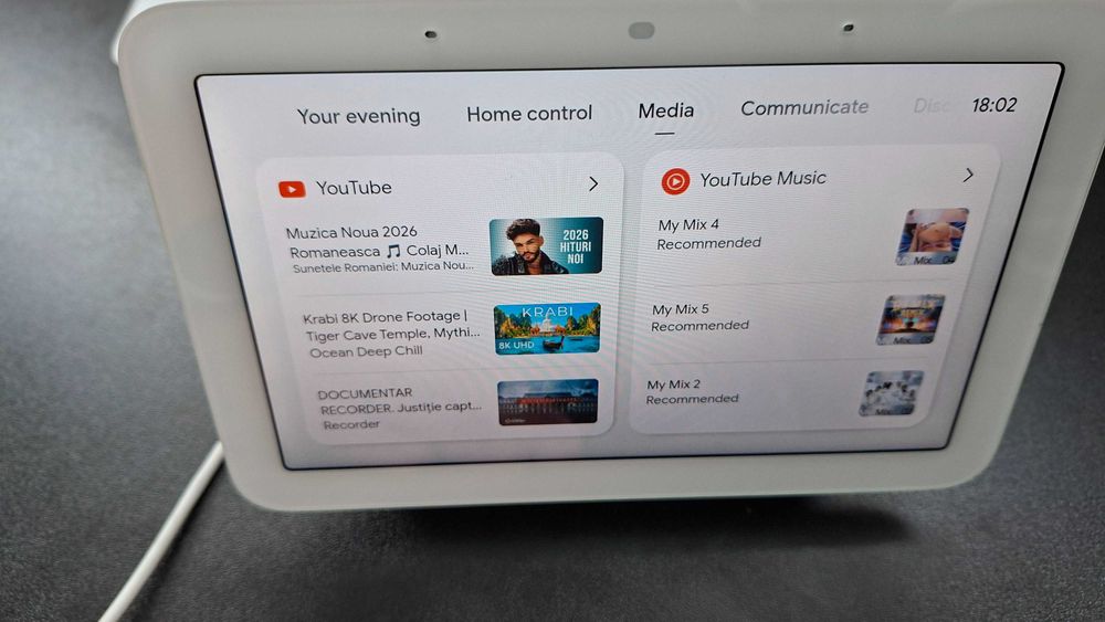 [Vandut] Google Nest Hub 2nd Gen 7” Alb, perfect funcțional, cu alimentator