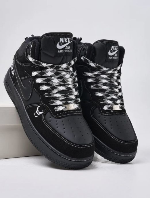 Кроссовки зимние Nike Venom