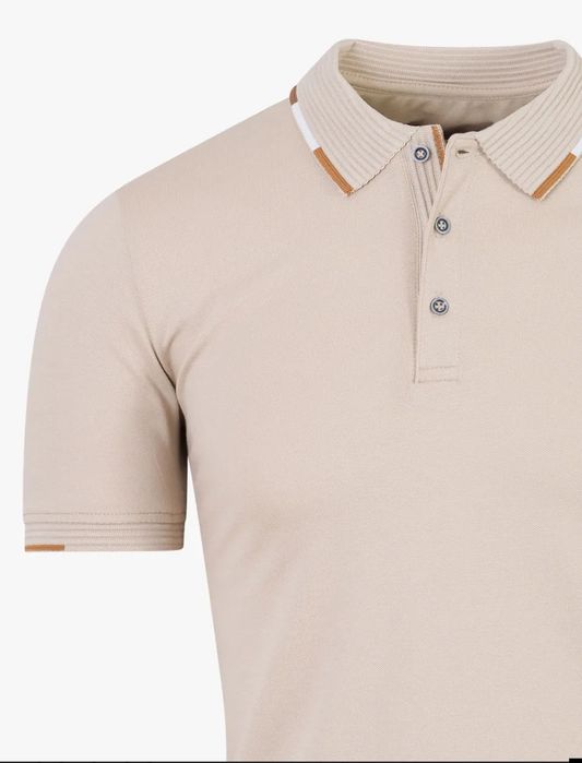 Бежова памучна тениска с яка