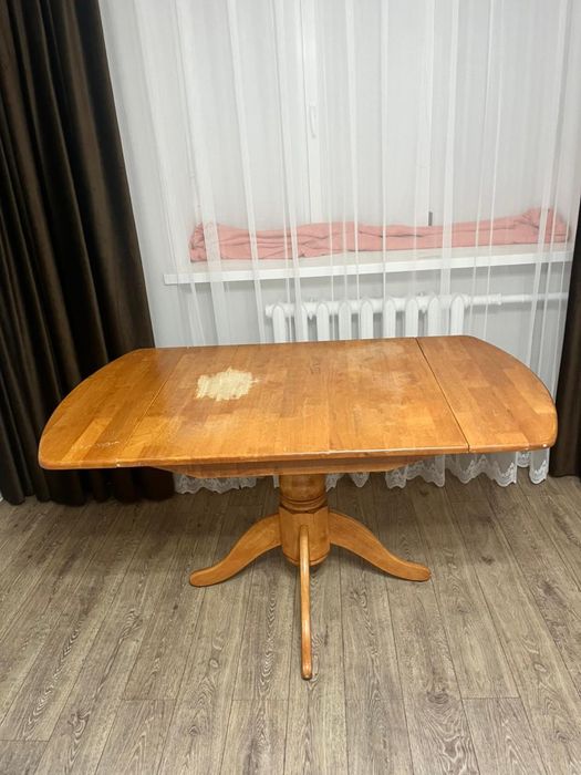 Продам кухонный стол