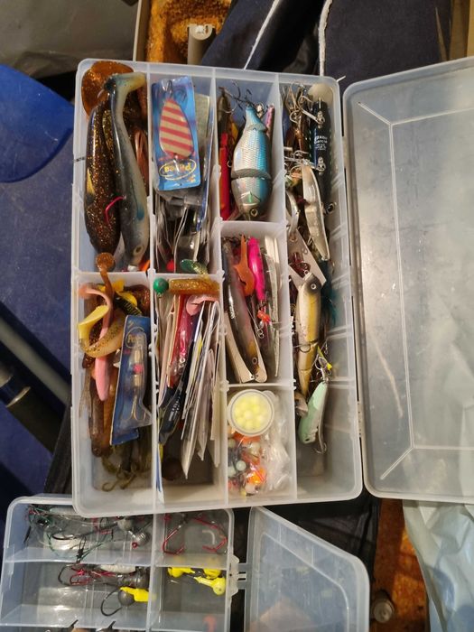 Въдици воблери  изкуствени рибки