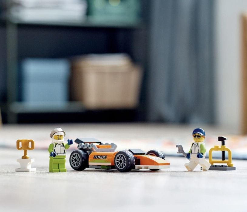 LEGO® City Great Vehicles 60322 - Състезателна кола