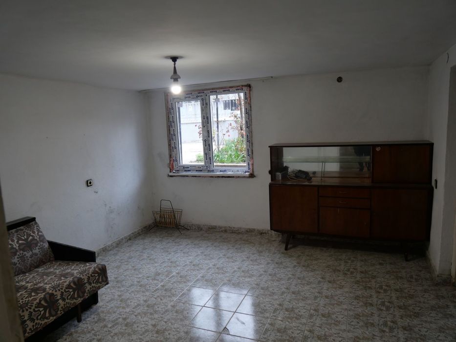 Къща в град Аксаково