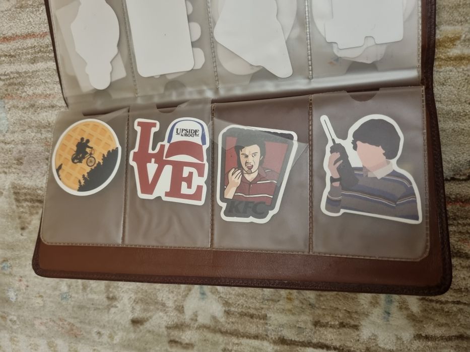 Наклейки Очень Странные дела