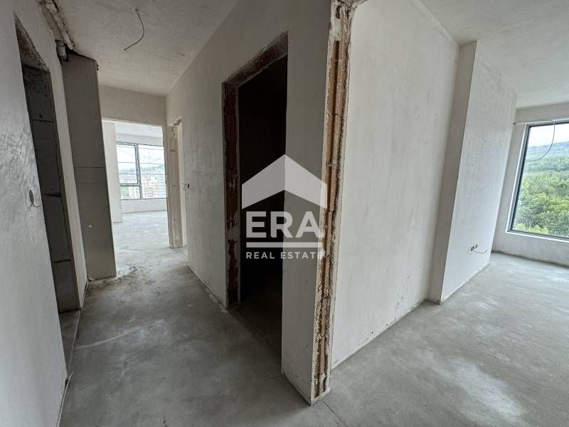 Продава се Тристаен апартамент в Варна, Възраждане 1 - 88 кв.м за 1043 €/кв.м - Снимка #7