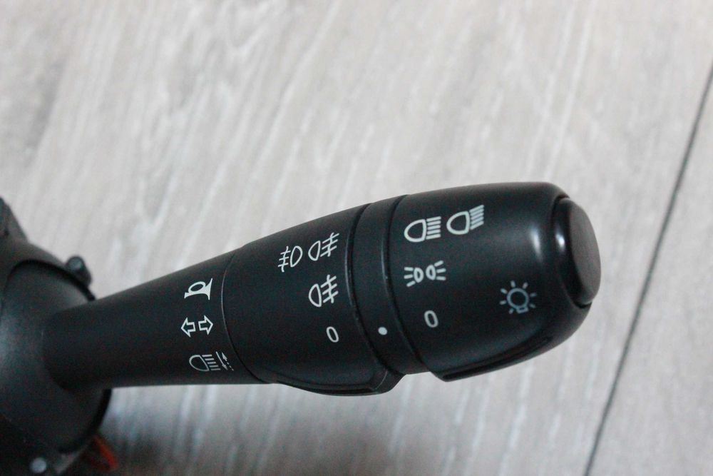 Bloc Lumini  Manetă Semnalizare Dacia Logan 2- Originală