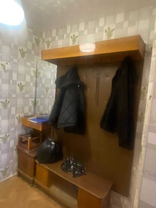 Продается однушка в районе жд вокзала.