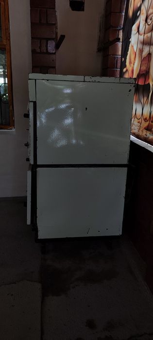 Продам духовую печь в рабочем состоянии!