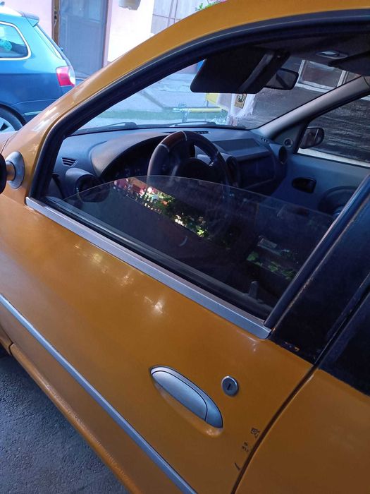 Dacia Logan 1.4 Benzină (2006) - Funcțională / Pentru piese sau dezmembrări