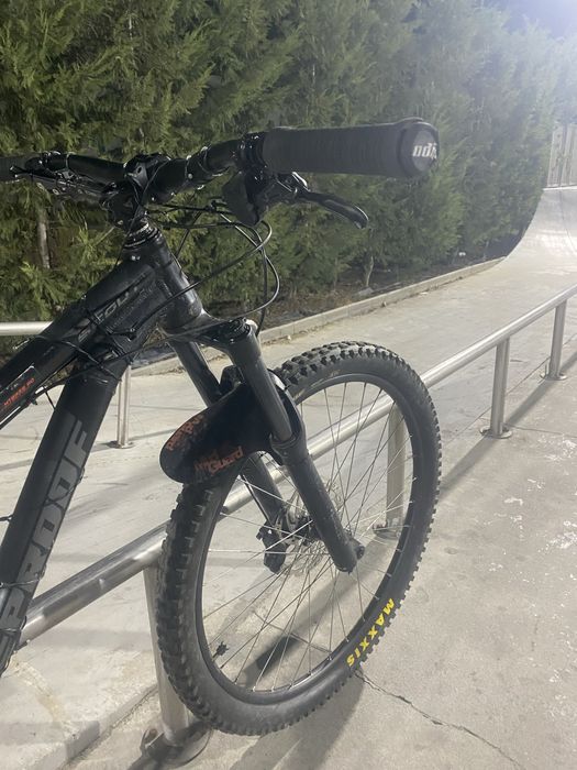 Vand NukeProof Scout 290 DESCRIERE!!!